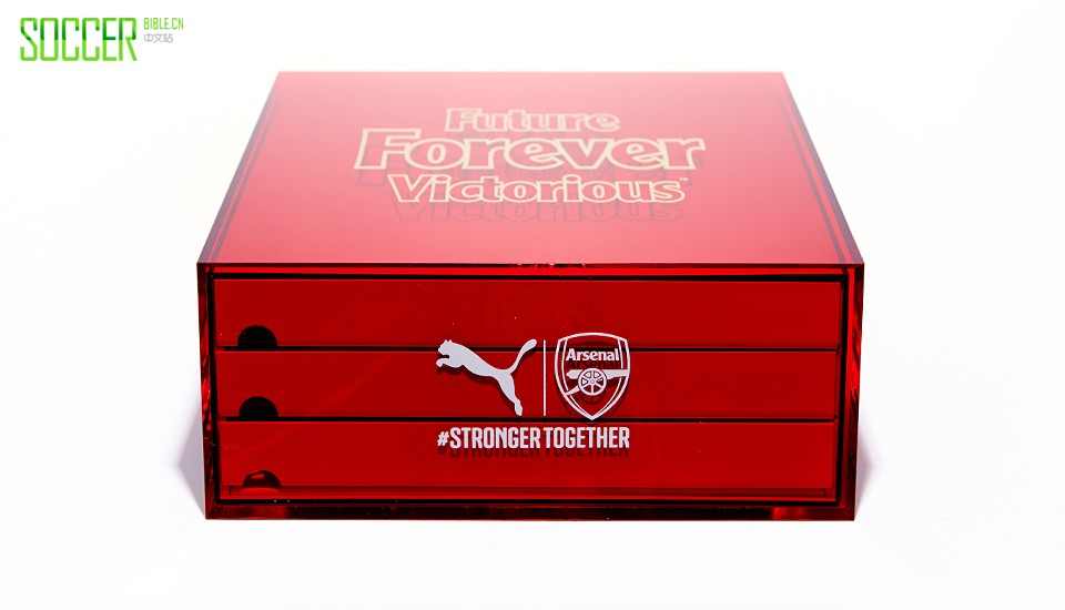 PUMA Arsenal Presentation Box : Football Apparel : Soccer Bible