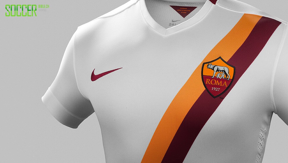 nike_roma_away_14_15_img3