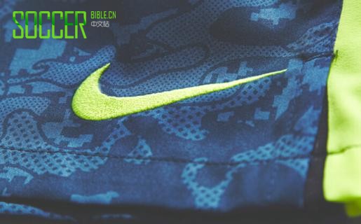 Closer Look | Nike GPX II Training Collection : Football Apparel : Soccer Bible