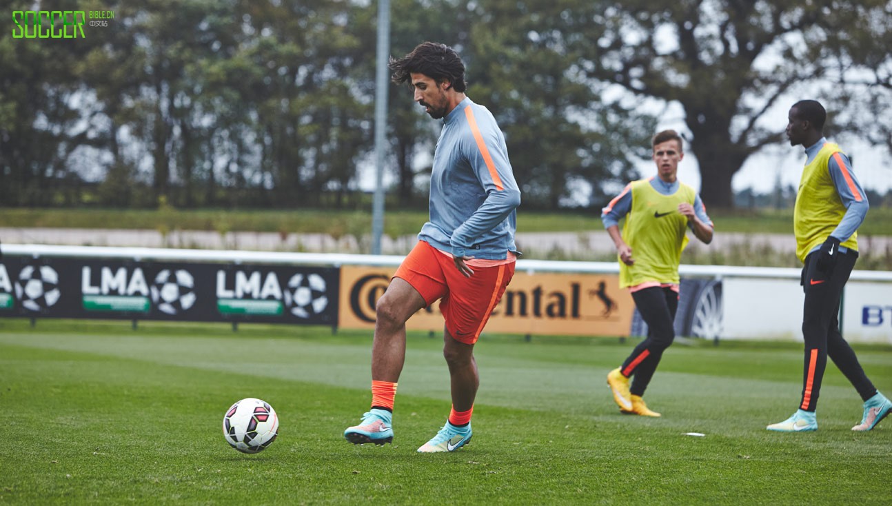 sami_khedira_sgp_nike_academy_day_img2