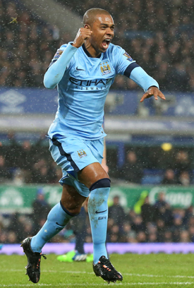 Fernandinho (Man City) adidas 11Pro