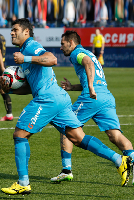 Hulk (Zenit St Petersburg) Mizuno Morelia Neo