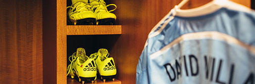 X15.1 | David Villa's Boots : Football Boots : Soccer Bible