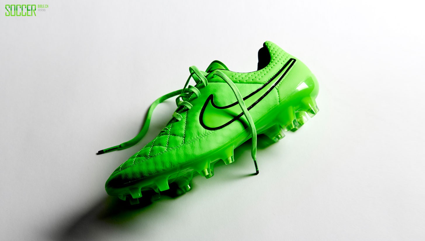 nike-lightning-pack-group-img5