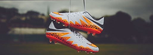 ʵ: Nike Hypervenom Phinish IIЬ