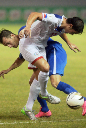 Phil Younghusband (Philippines) adidas ACE 15.1