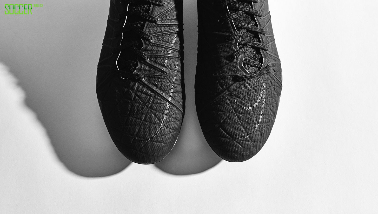 nike-hvii-triple-black-img5