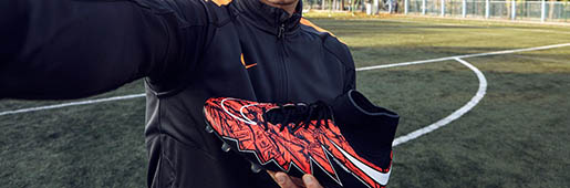 Lewandowski Exclusive Nike Hypervenom : Football Boots : Soccer Bible