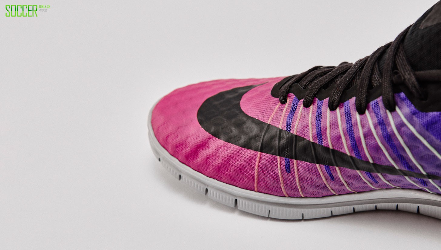 hypervenom-purple-nike-img10