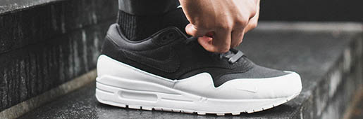 Nike Air Max 1 | For the winter : Footwear : Soccer Bible