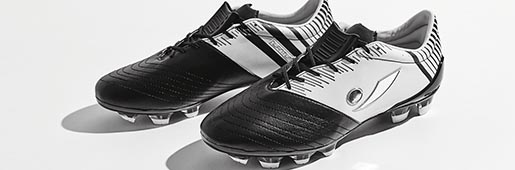 Concave Quantum + "Black/White" : Football Boots : Soccer Bible