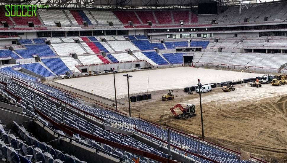 olympique-lyon-stadium-making-11