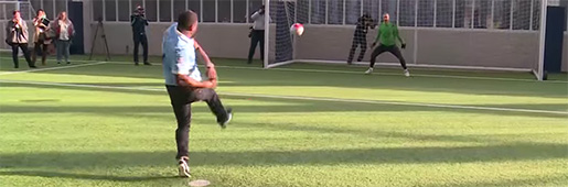 Kevin Hart v Joe Hart Penalty Shoot Out : Video : Soccer Bible