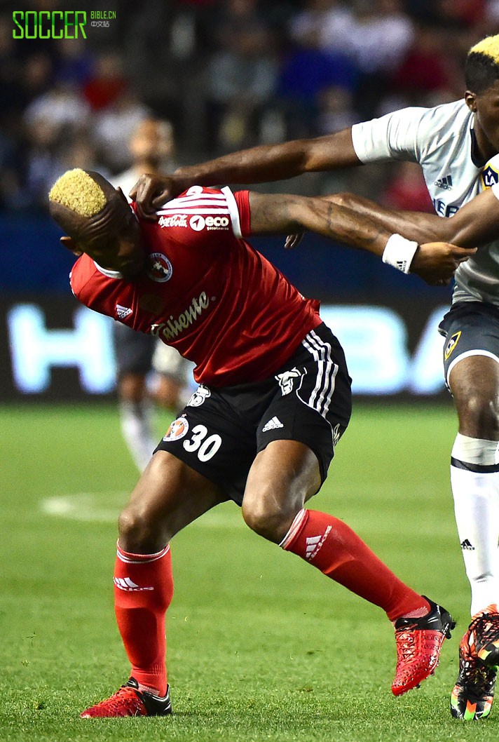 Leiton Jimenez (Club Tijuana) adidas ACE 15.1