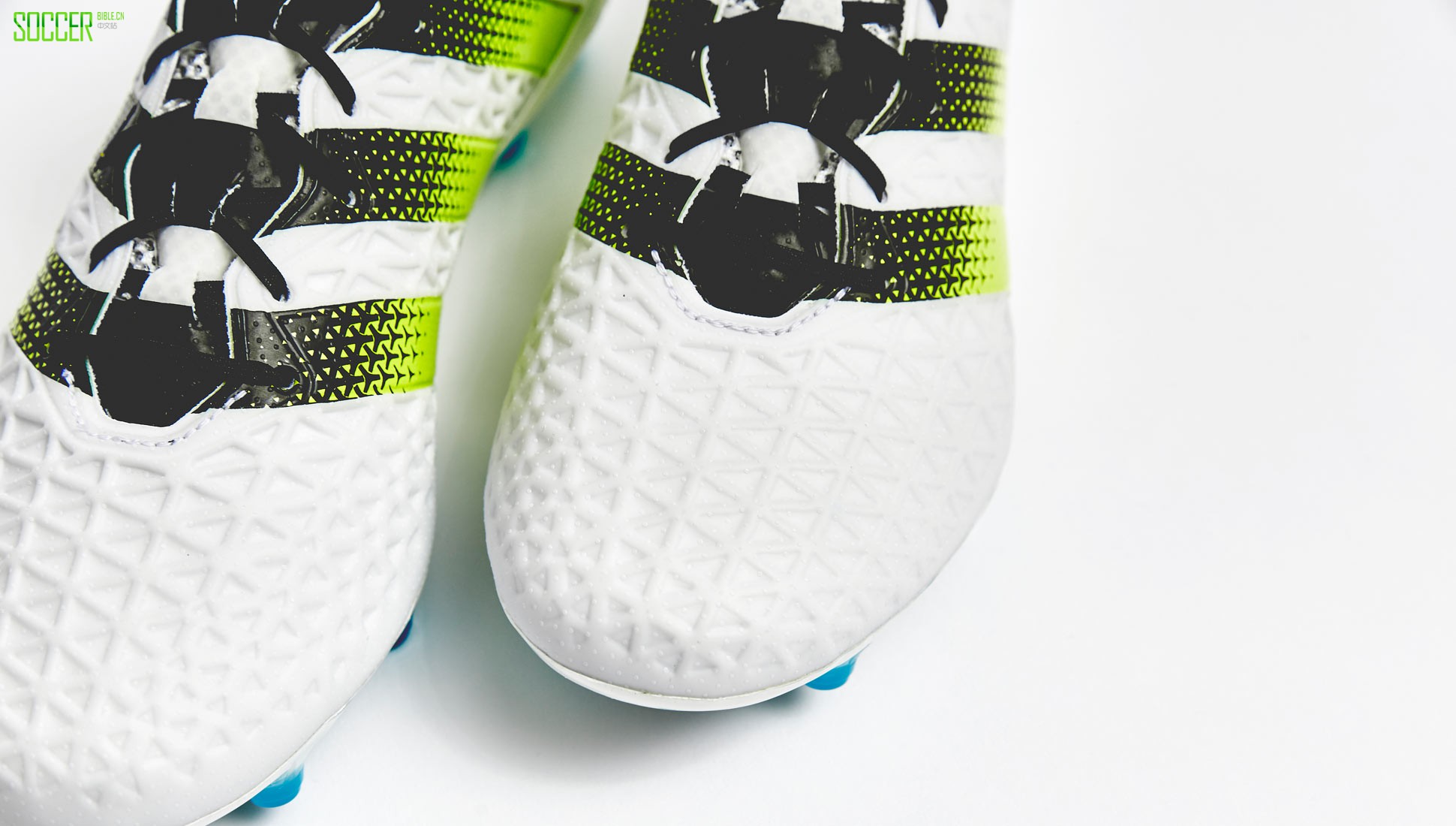 ace16-wht-green-img6