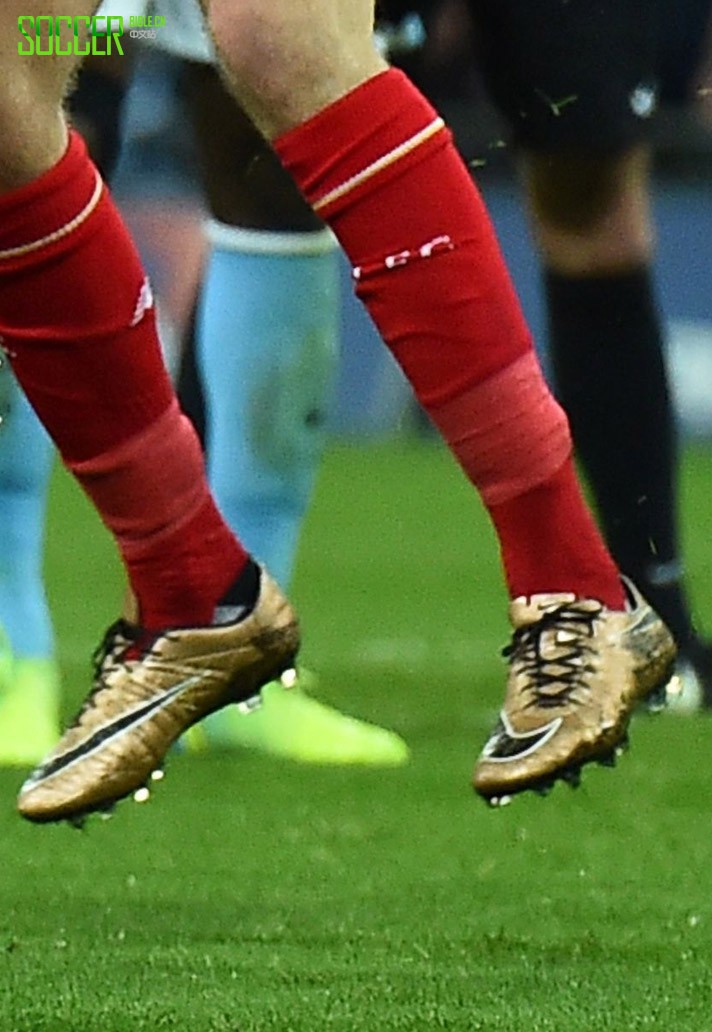 Jordan Henderson (Liverpool) Nike Hypervenom Phinish II