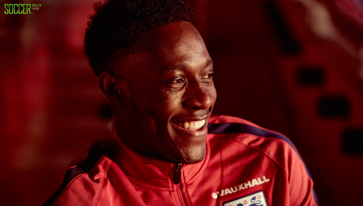 danny-welbeck-soccerbible-13