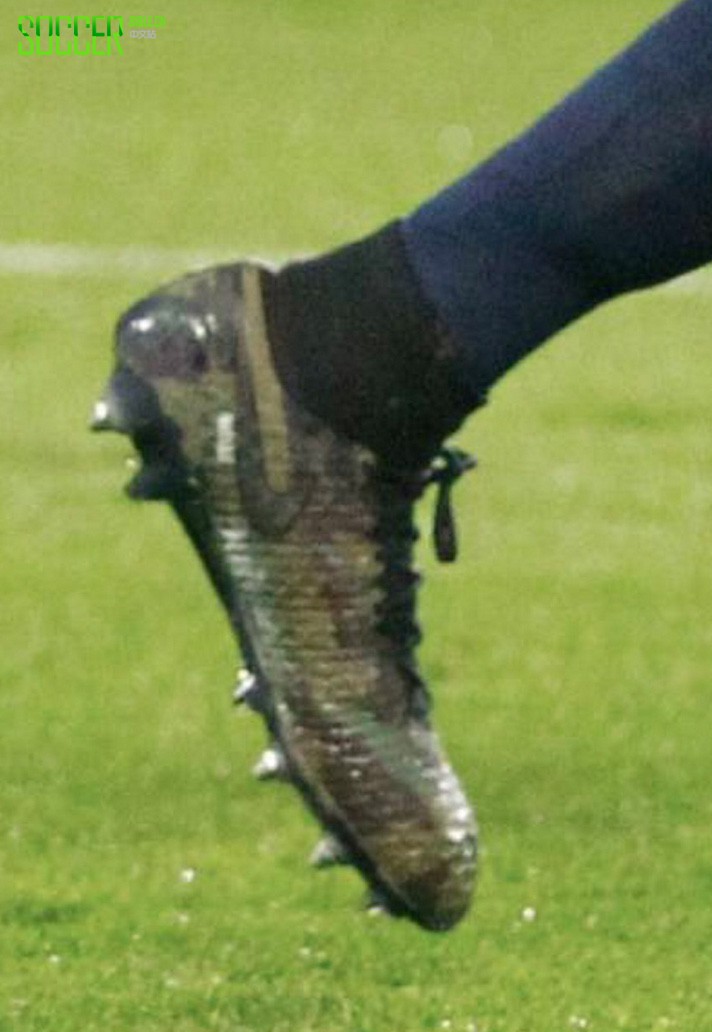 Blaise Matuidi (PSG) Nike Magista Obra