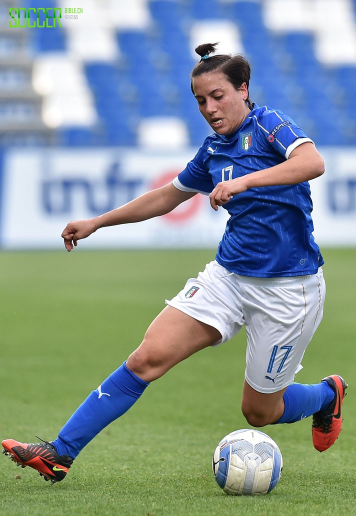 Alice Parisi (Italy) Nike T90 Laser IV