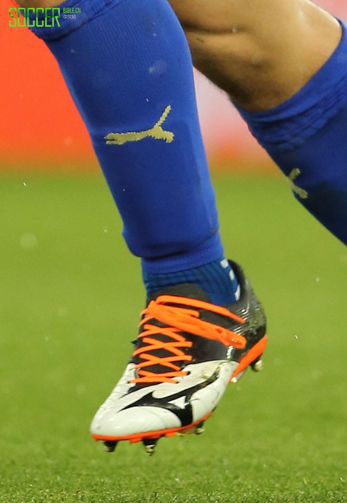 Shinji Okazaki (Leicester City) Mizuno Basara 101