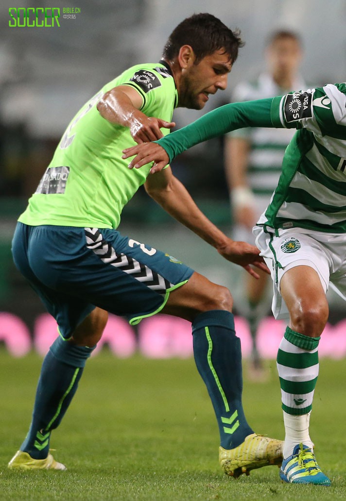 William Alves (Vitoria Setubal) adidas Nitrocharge 1.0