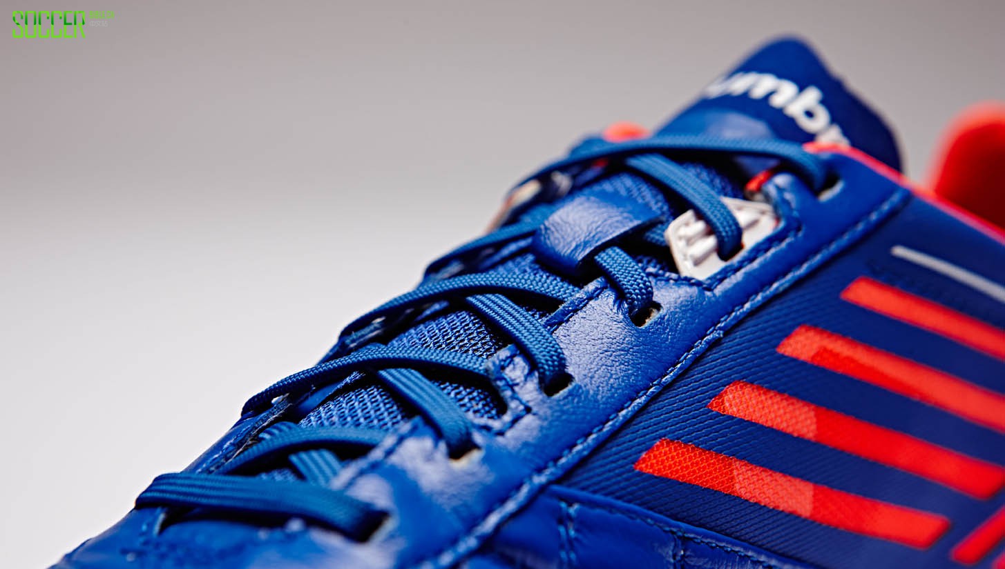 medusae-dazzling-blue_0002_1516_umbro82554