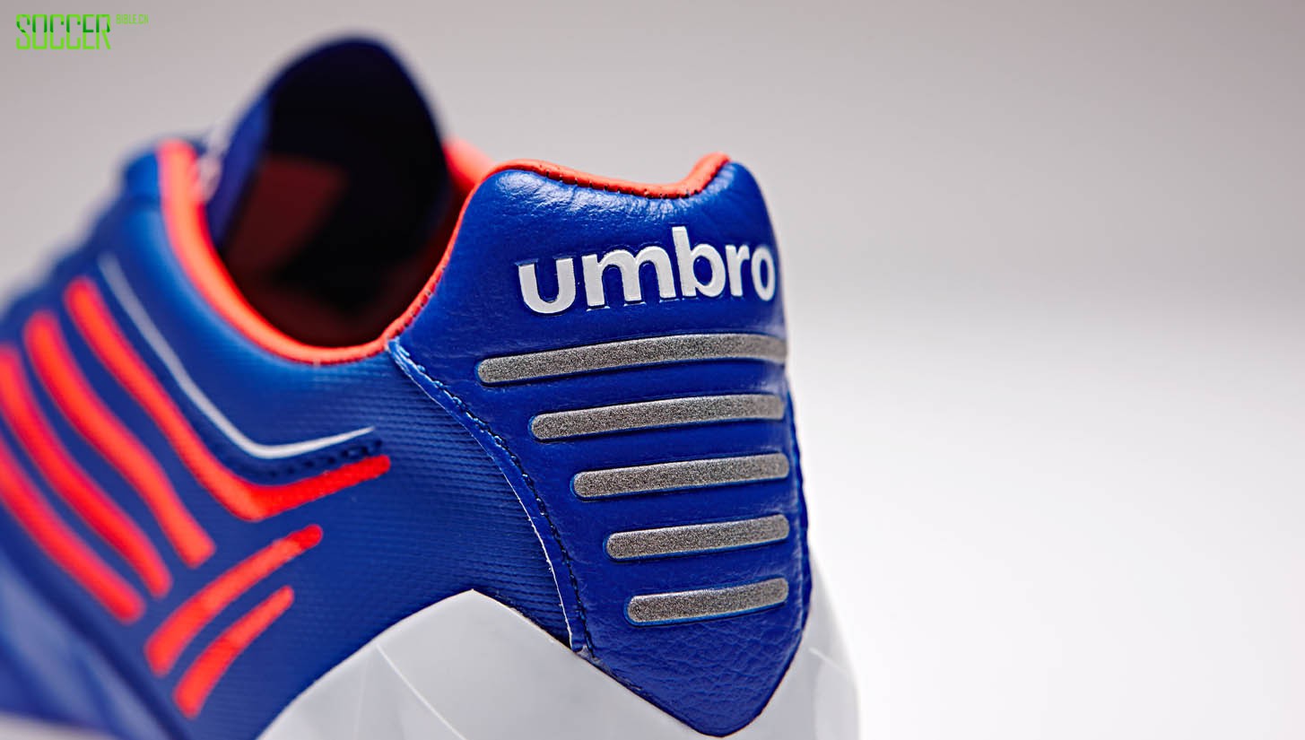 medusae-dazzling-blue_0005_1516_umbro82547