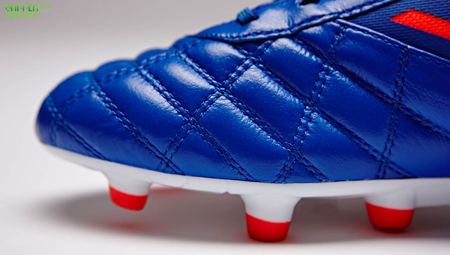 medusae-dazzling-blue_0003_1516_umbro82553