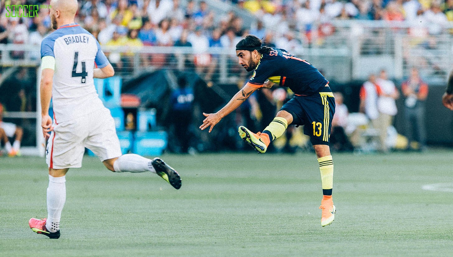 usa-colombia-soccerbible_0065_1q2a9715