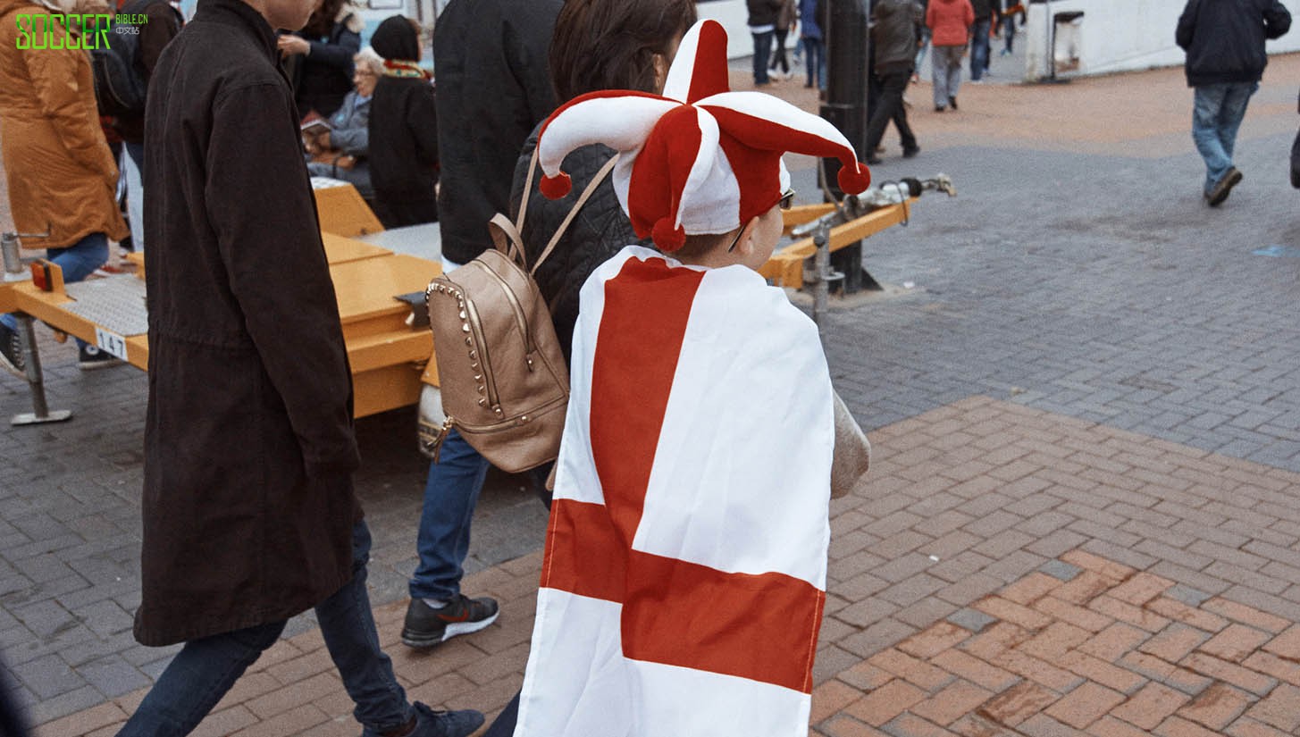 england-fans_0049_card_01_212