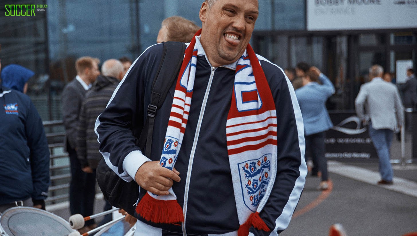 england-fans_0032_card_01_461