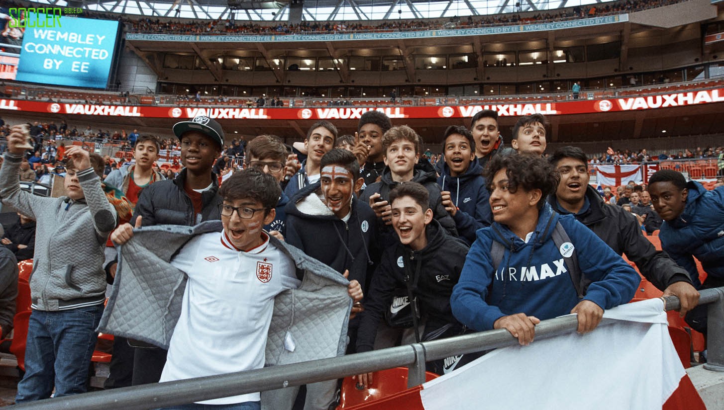 england-fans_0010_card_01_729