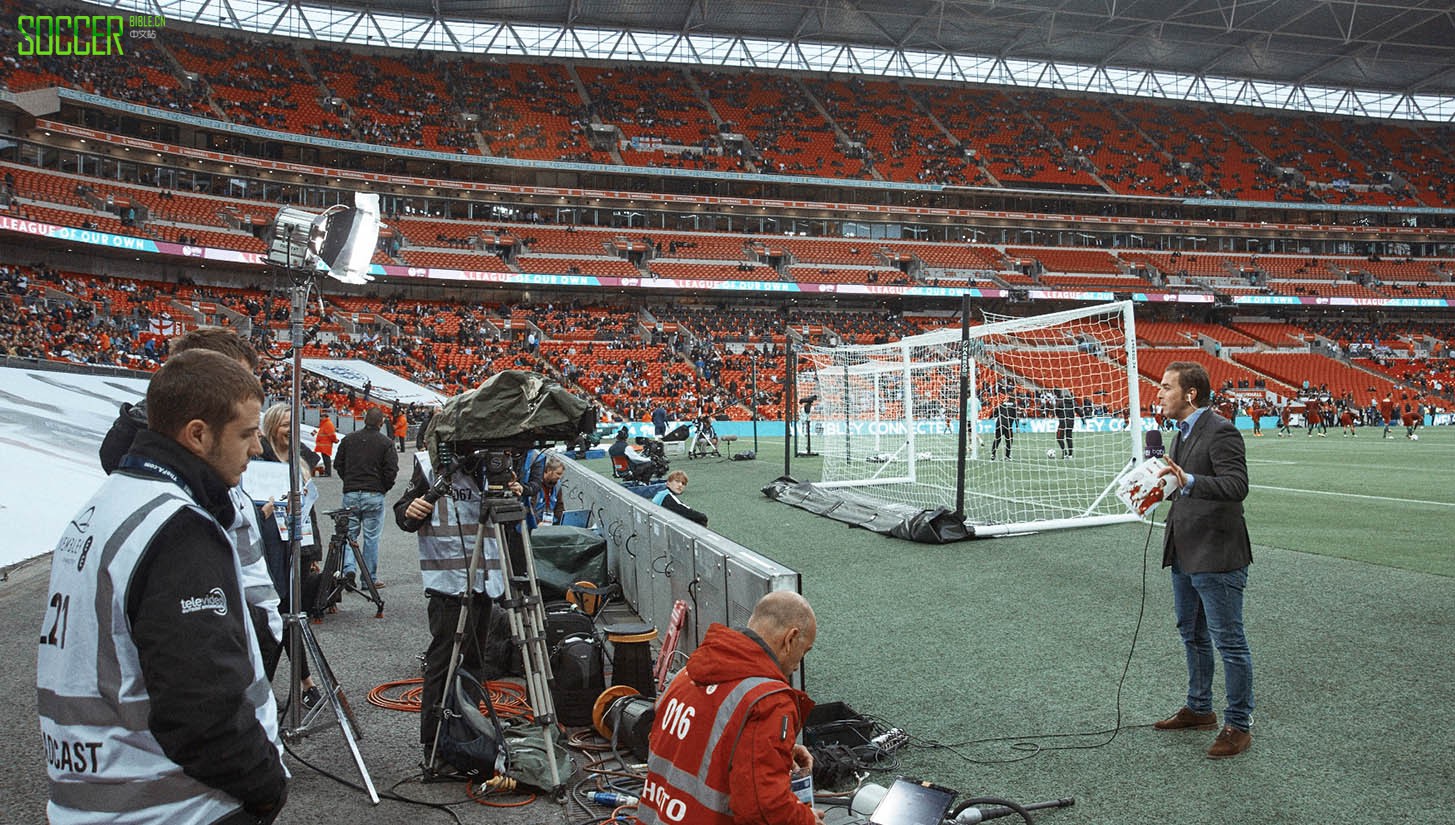 england-fans_0009_card_02_009