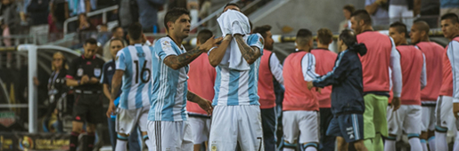 Framed | Copa America: Chile v Ecuador : Photography : Soccer Bible