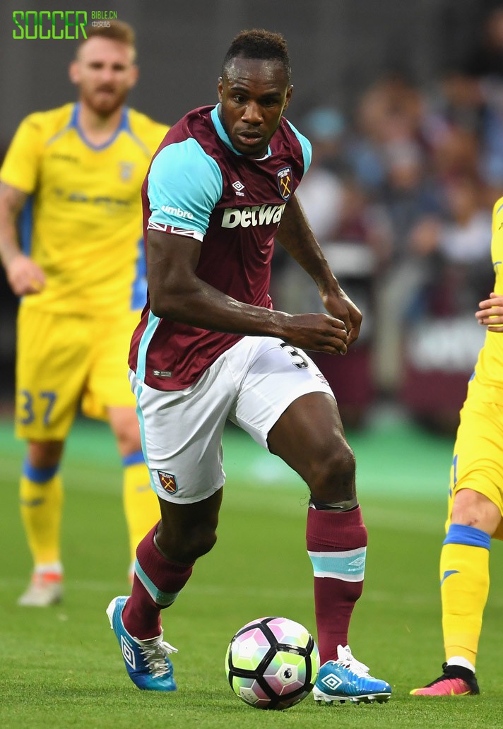 Michail Antonio (West Ham) Umbro Velocita II