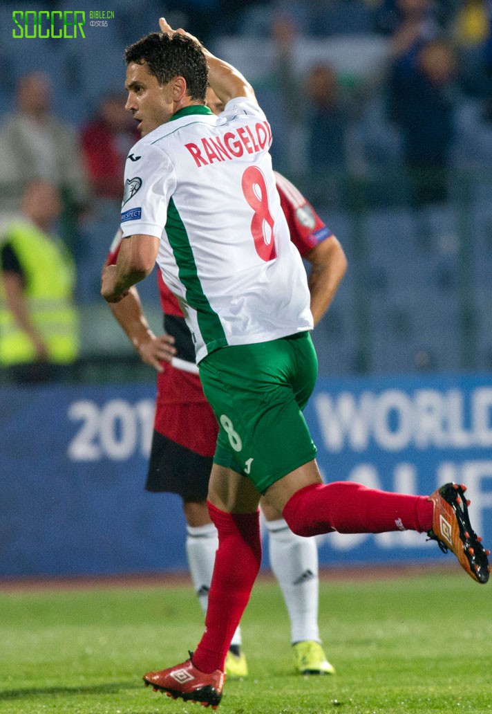 Dimitar Rangelov (Bulgaria) Umbro Velocita II