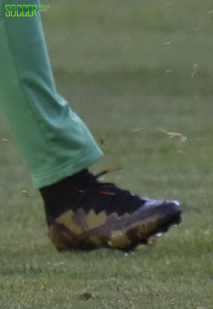 Leonal Morales (Bolivia) Nike Mercurial Superfly IV