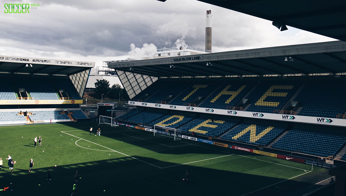 millwall-lionesses-framed_0000_img_2909