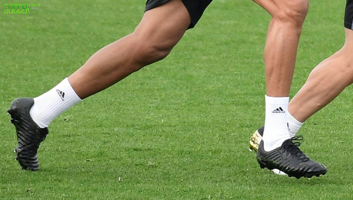 Raphael Varane Trains In Nike Tiempo 7 : Boot Spotting : Soccer Bible